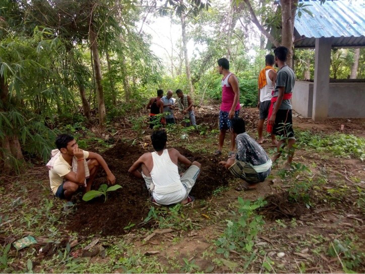 TRAINING ON VERMI COMPOST PROCESSING